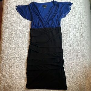 VALERIE BERTINELLI Black and Blue Formal Dress Size 8